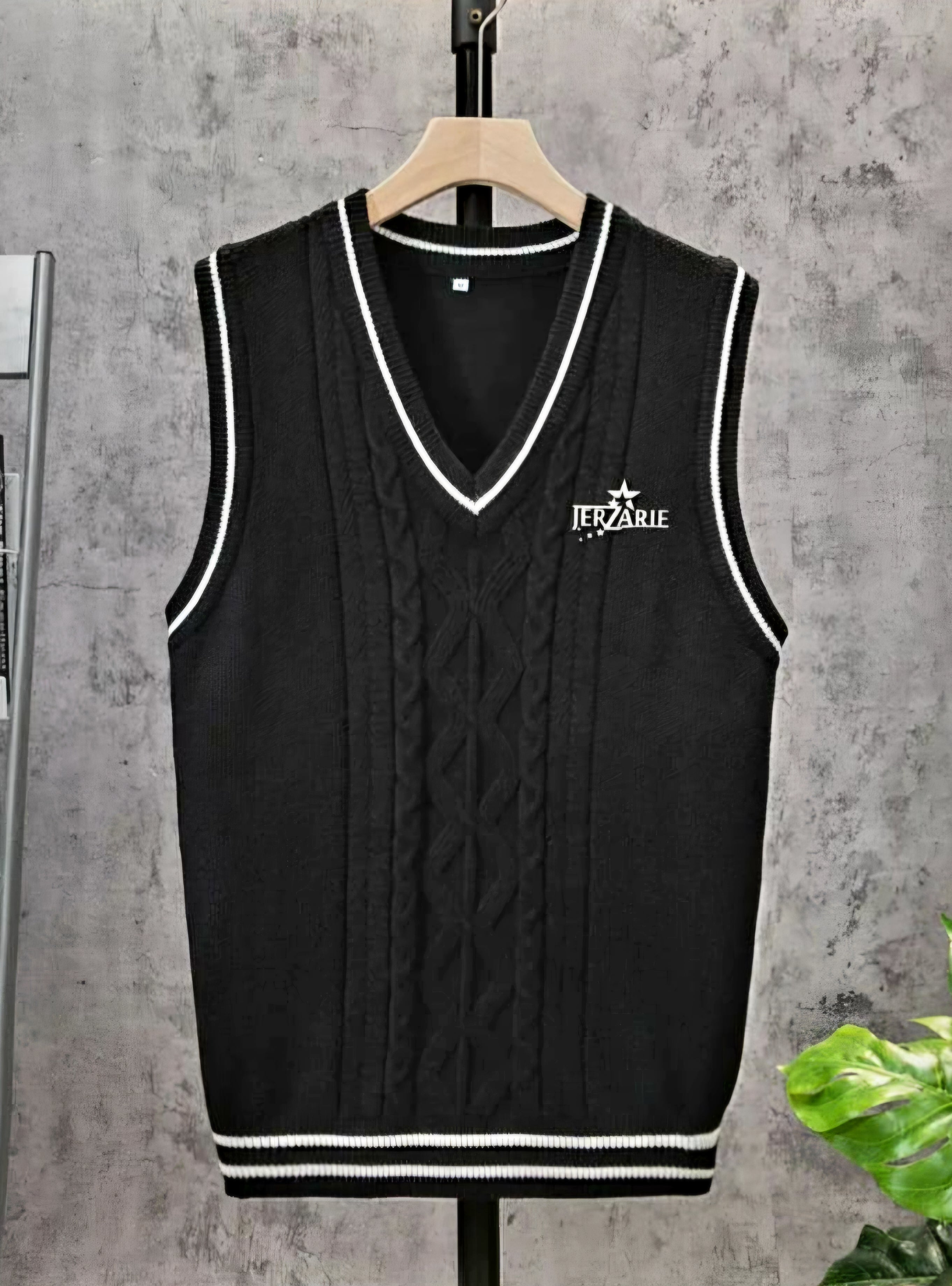 JerZarie Men's Sleeveless jumper in black with white starred logo